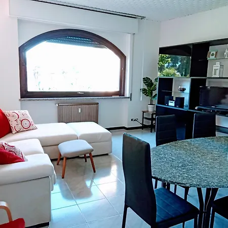 Lovely Apartment Lesa